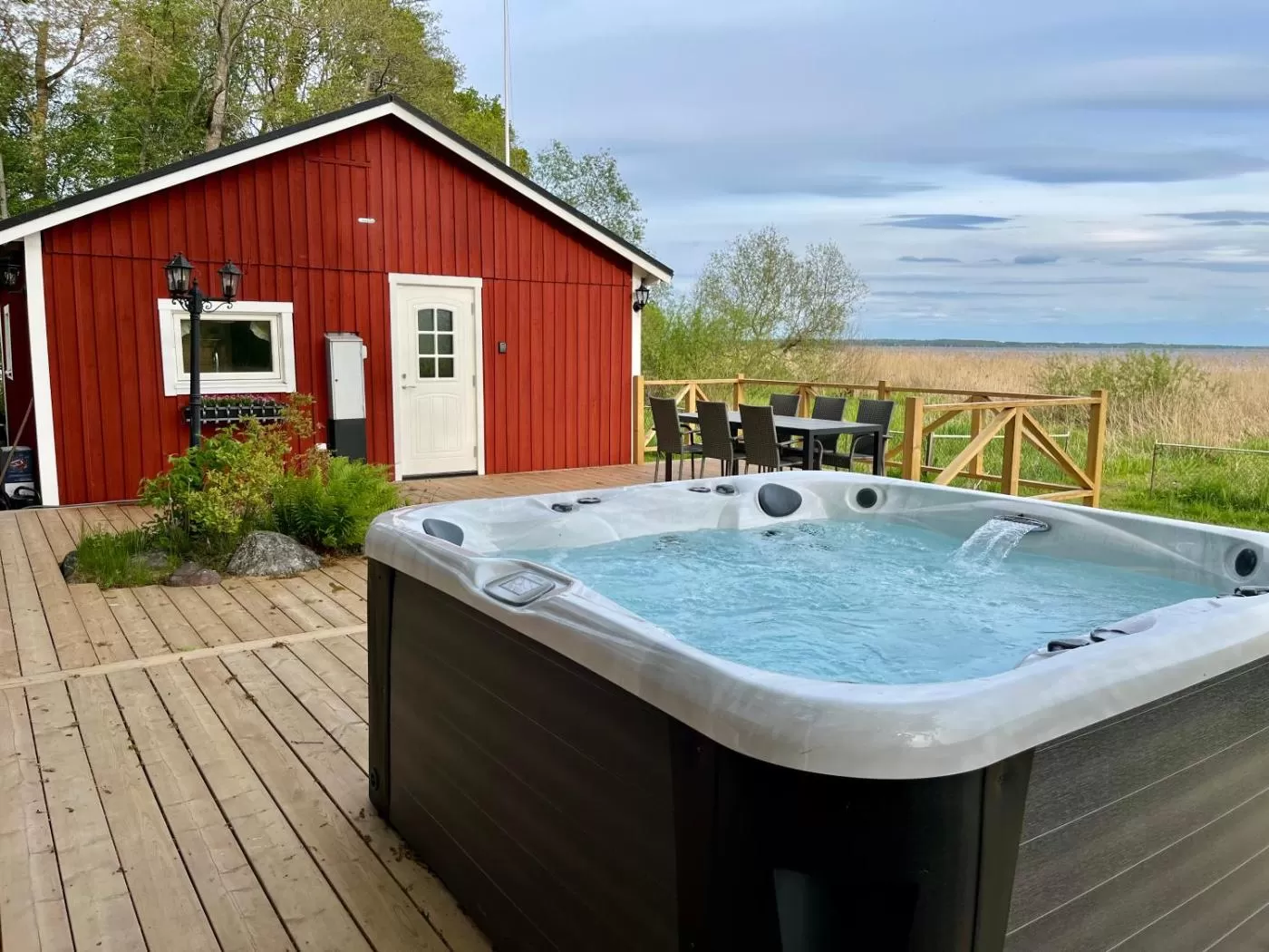 Semesterboende Solvik Lakehouse & Outdoor Spa Linköping