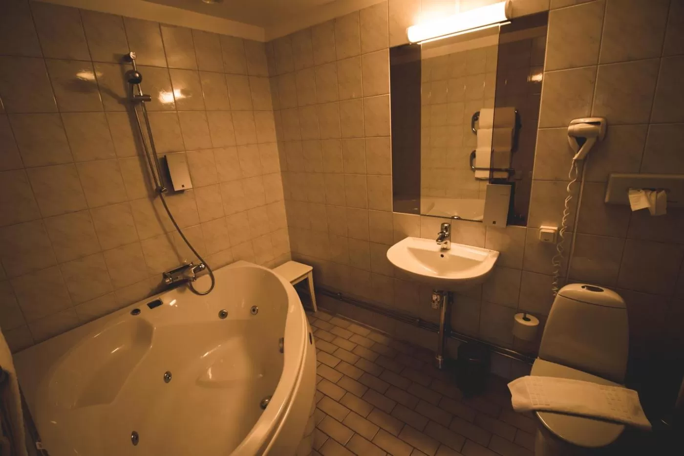 Svit Standard med Jacuzzi Mojo Hotell Örebro